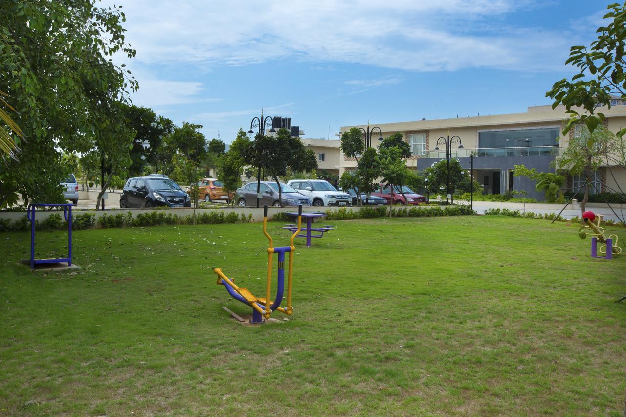 Landmark Pallavaa Beach Resorts Mahabalipuram Exterior foto