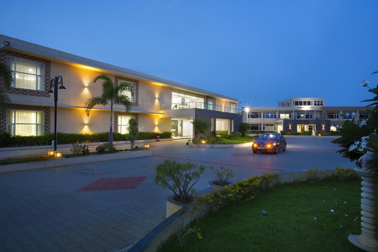 Landmark Pallavaa Beach Resorts Mahabalipuram Exterior foto