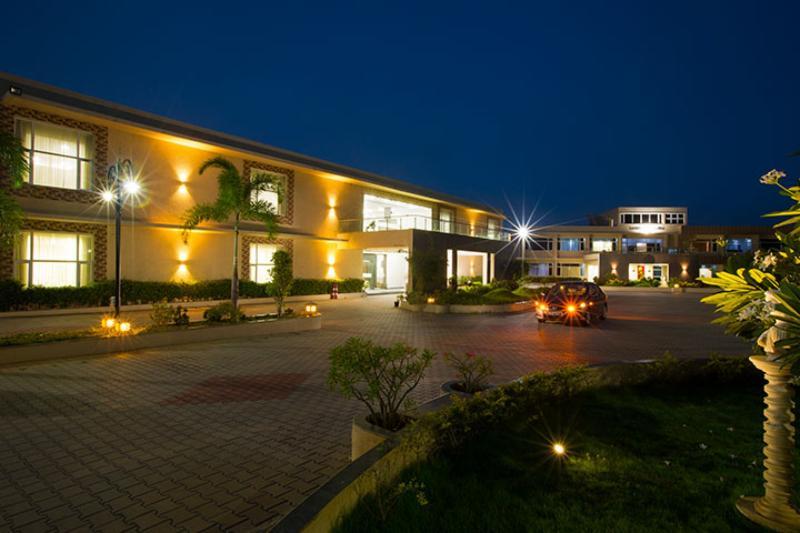 Landmark Pallavaa Beach Resorts Mahabalipuram Exterior foto